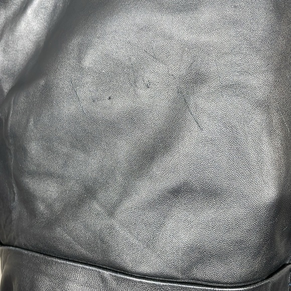 Alice + Olivia Conry Lamb Leather Cuffed Pleated Shorts High Rise Black - Picture 15 of 15